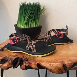 Chaco kids Size 5